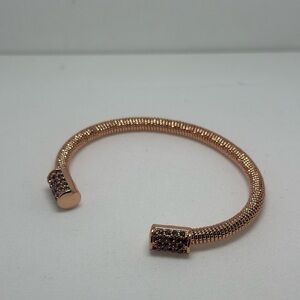 Elegant Rose Gold Single Cuff - Bomb Party